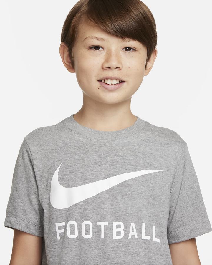 Camiseta Nike Swoosh Kids Niño Gris Oscuro | VADIO-8731