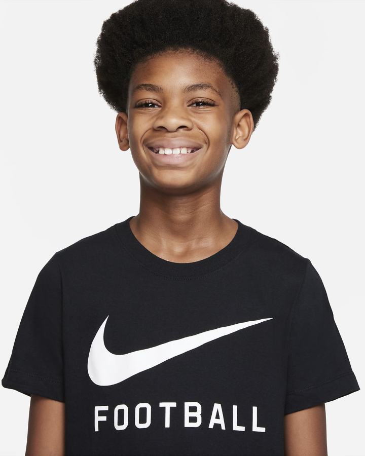 Camiseta Nike Swoosh Kids Niño Negras | DVJKY-0785