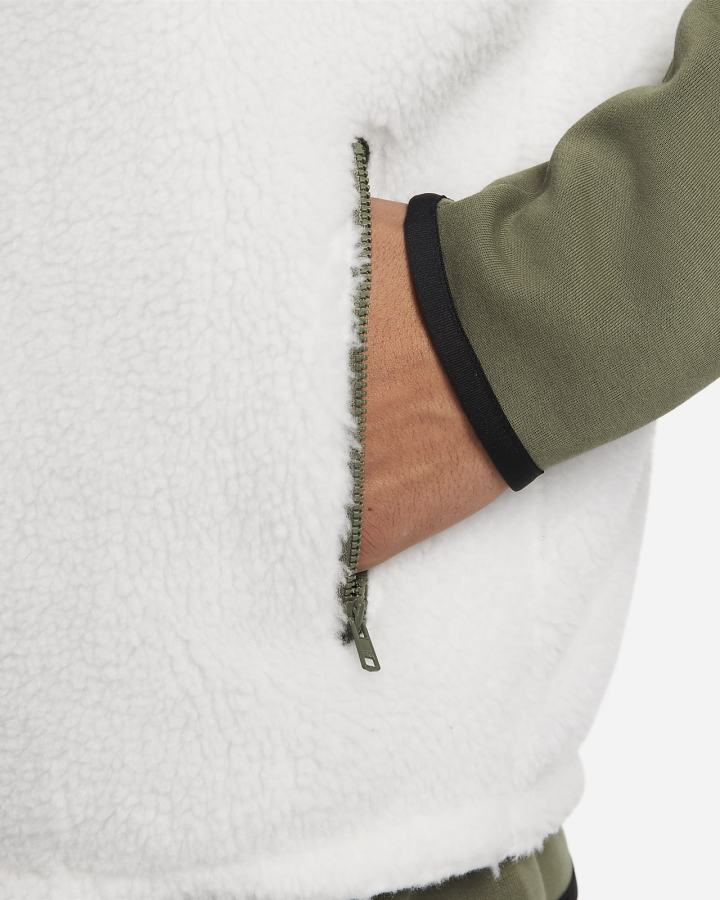 Chalecos Nike Club+ Reversible Winterized Hombre Verde Oliva Negras | XLVDU-4197