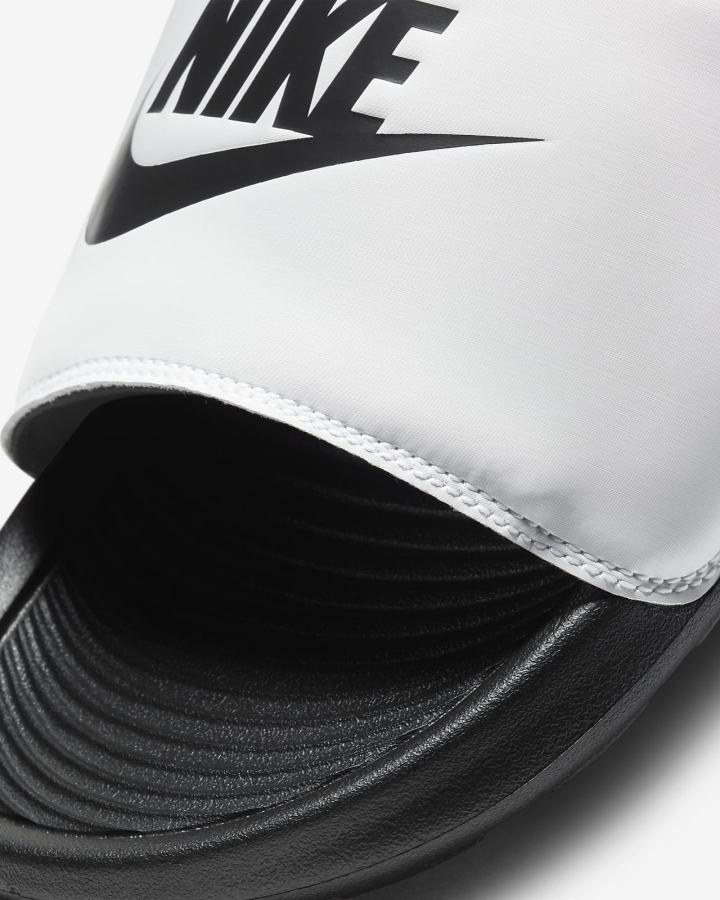 Chanclas Nike Victori One Hombre Blancas Negras | DAJIT-4359
