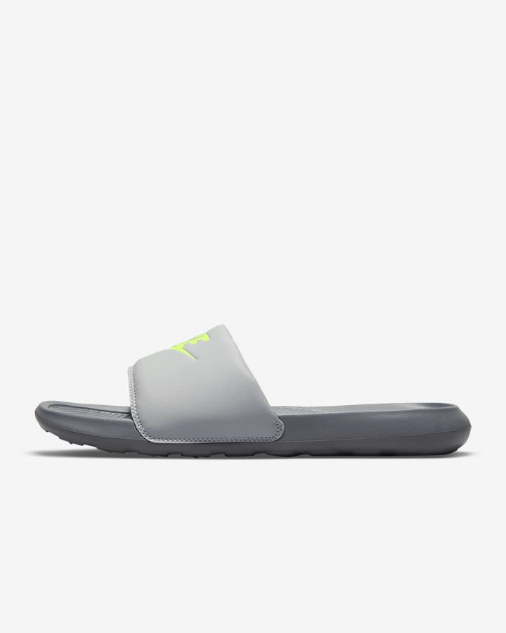 Chanclas Nike Victori One Hombre Gris | ZPTYI-6952