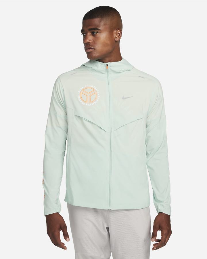 Chaquetas Nike Repel UV Windrunner Running Hombre Verde Naranjas | XZUTN-6831