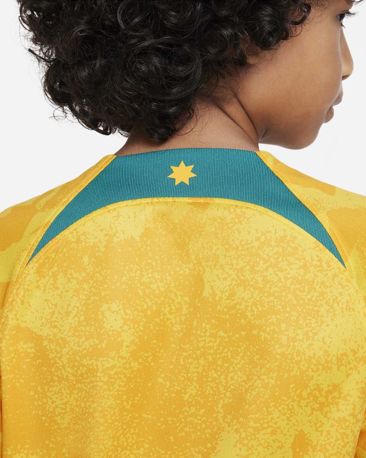 Jersey Nike Australia 2022/23 Stadium Home Kids Dri-FIT Soccer Niño Amarillo Doradas Verde | OSELV-8142