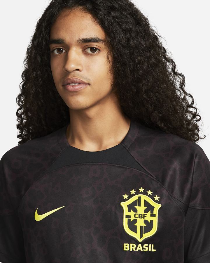 Jersey Nike Brazil 2022/23 Stadium Goalkeeper Dri-FIT Short-Sleeve Soccer Hombre Negras Burdeos Gris Amarillo | QJUZK-7489
