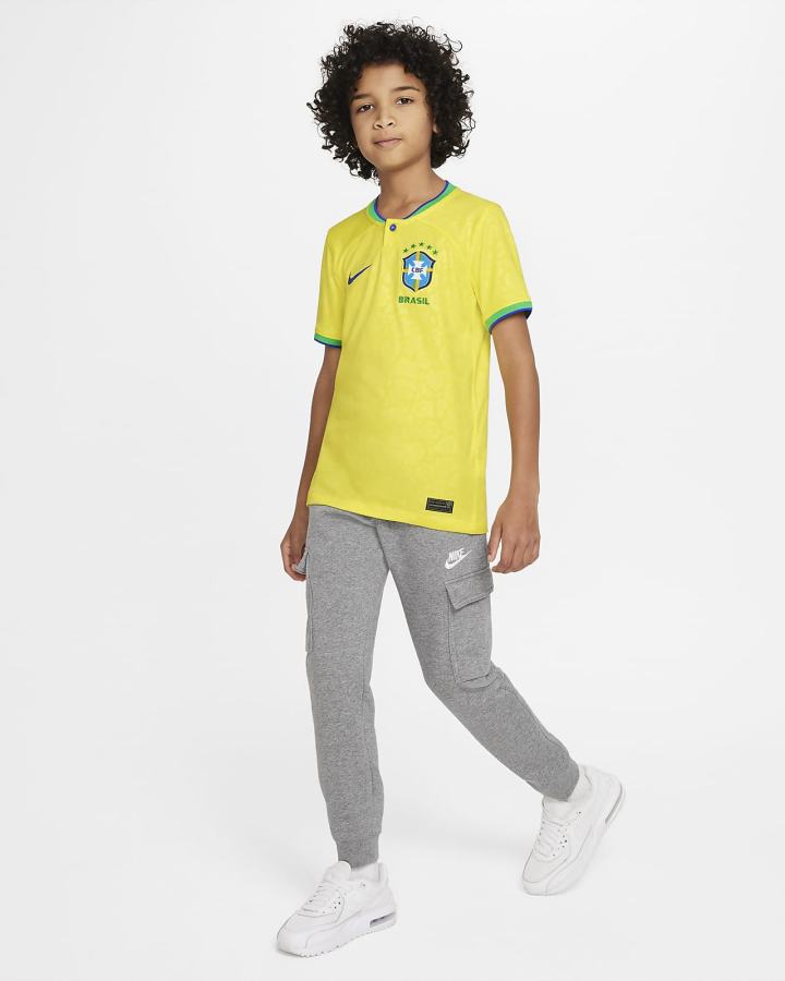 Jersey Nike Brazil 2022/23 Stadium Home Kids Dri-FIT Soccer Niña Amarillo Verde Azules | XIGPM-3802