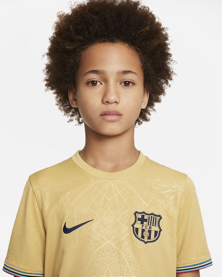 Jersey Nike FC Barcelona 2022/23 Stadium Away Kids Dri-FIT Soccer Niño Doradas Obsidian | NTYCO-0365