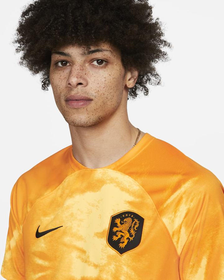 Jersey Nike Netherlands 2022/23 Stadium Home Dri-FIT Soccer Hombre Naranjas Negras | IJYRF-5981