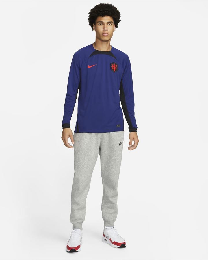Jersey Nike Netherlands 2022/23 Stadium Away Dri-FIT Long-Sleeve Soccer Hombre Azul Real Azules Negras Rojas | JTFSN-1389