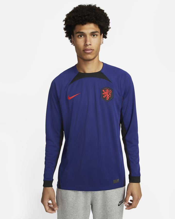 Jersey Nike Netherlands 2022/23 Stadium Away Dri-FIT Long-Sleeve Soccer Hombre Azul Real Azules Negras Rojas | JTFSN-1389