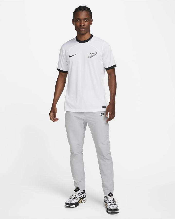 Jersey Nike New Zealand 2022/23 Stadium Home Dri-FIT Soccer Hombre Blancas Negras | KXQVS-8725