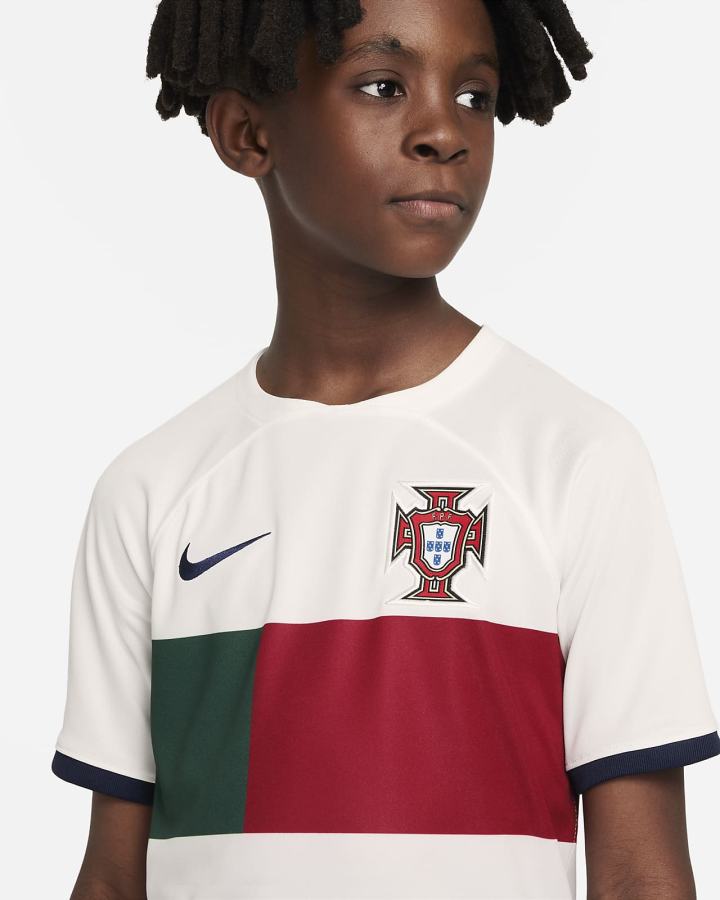 Jersey Nike Portugal 2022/23 Stadium Away Kids Dri-FIT Soccer Niño Obsidian | WLJGE-7962