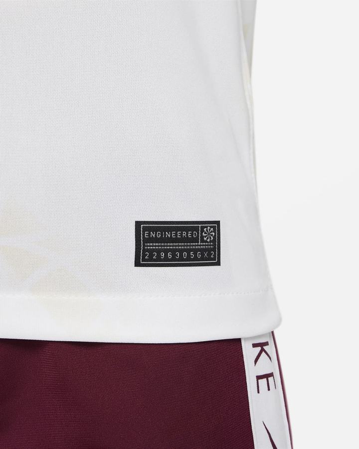 Jersey Nike Qatar 2022/23 Stadium Away Kids Dri-FIT Soccer Niño Blancas Burdeos | UBCYP-2140