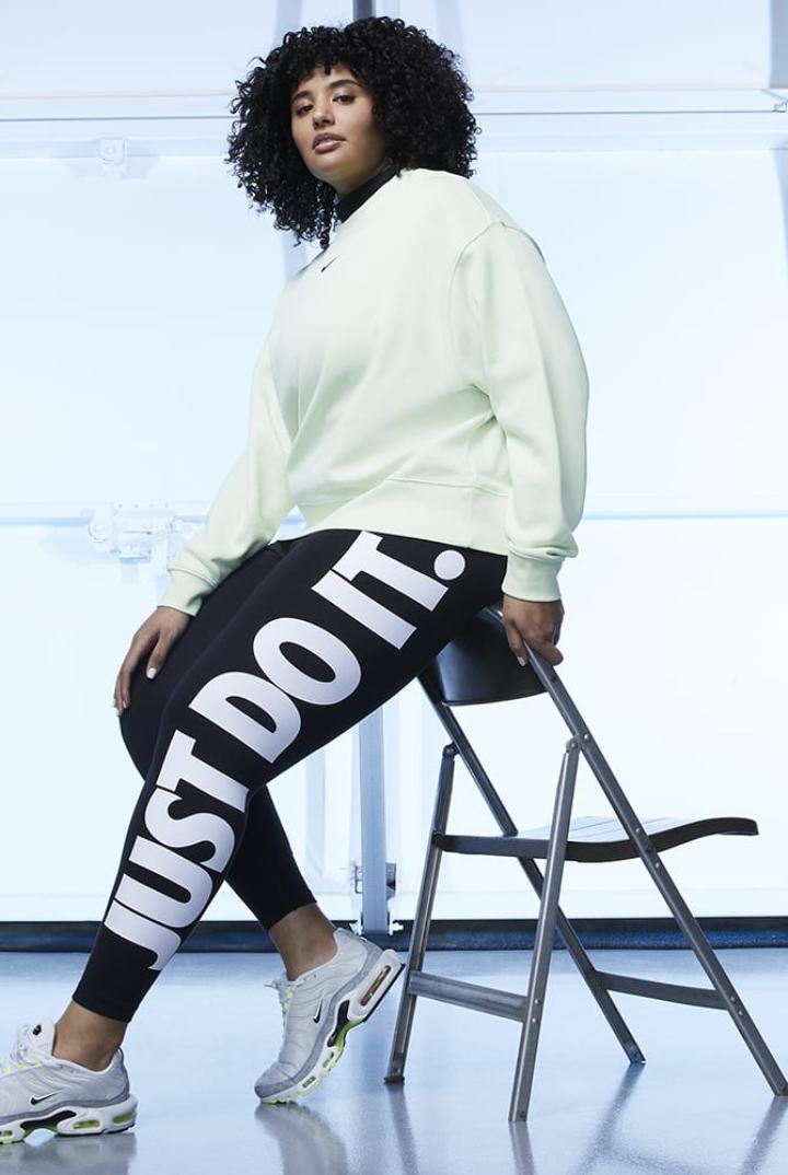 Leggins Nike Sportswear Essential High-Waisted Estampadas (Plus Size) Mujer Blancas | AXCYQ-4590