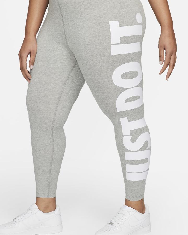 Leggins Nike Sportswear Essential High-Waisted Estampadas (Plus Size) Mujer Gris Oscuro Blancas | KLJMQ-5378