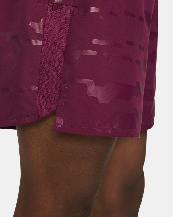 Pantalones Cortos Nike Dri-FIT Run Division Challenger Brief-Lined Running Hombre Burdeos | JOYUN-9164