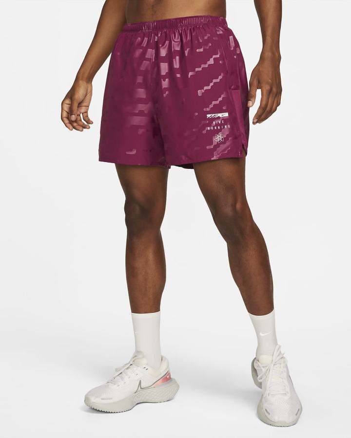 Pantalones Cortos Nike Dri-FIT Run Division Challenger Brief-Lined Running Hombre Burdeos | JOYUN-9164