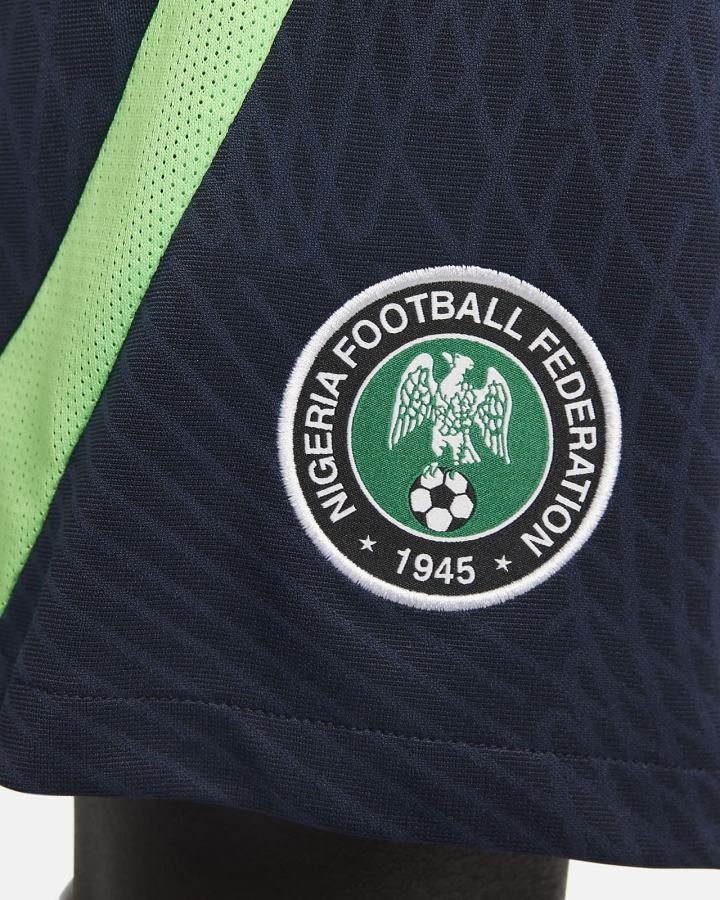 Pantalones Cortos Nike Nigeria Strike Dri-FIT Knit Soccer Hombre Obsidian Verde Blancas | YRLVK-1328