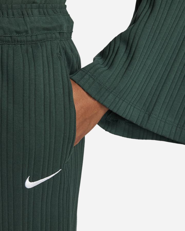 Pantalones Cortos Nike Sportswear Acanalado Baller Mujer Verde Blancas | HEVQT-4570