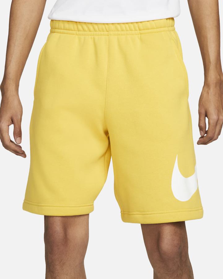 Pantalones Cortos Nike Sportswear Club Estampadas Hombre Amarillo | YRAVJ-3024