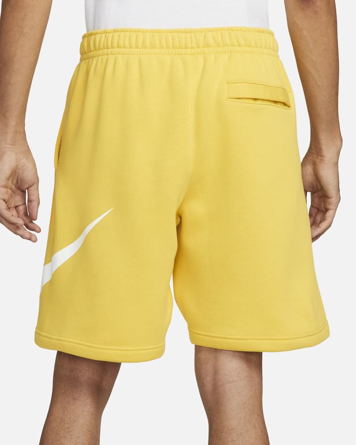 Pantalones Cortos Nike Sportswear Club Estampadas Hombre Amarillo | YRAVJ-3024
