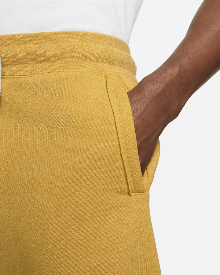 Pantalones Cortos Nike Sportswear Sport Essentials French Terry Alumni Hombre Amarillo | SPMOW-2907