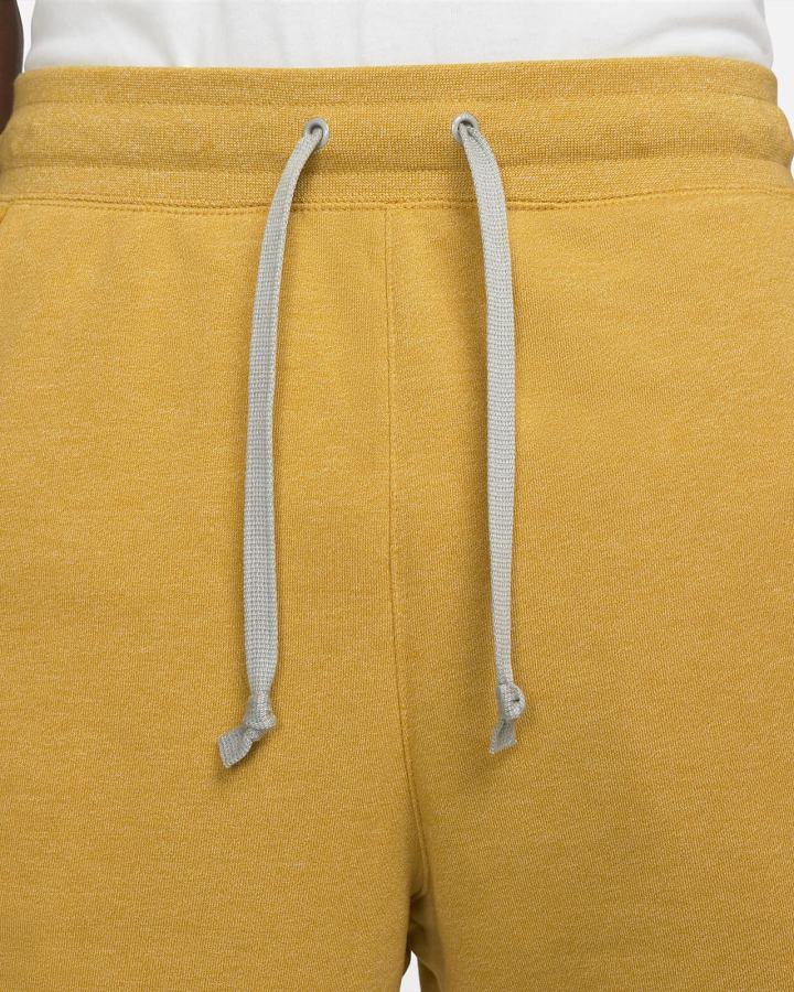 Pantalones Cortos Nike Sportswear Sport Essentials French Terry Alumni Hombre Amarillo | SPMOW-2907