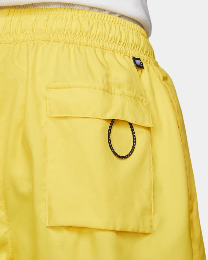 Pantalones Cortos Nike Sportswear Sport Essentials Woven Lined Flow Hombre Amarillo Blancas | YXLKH-2683