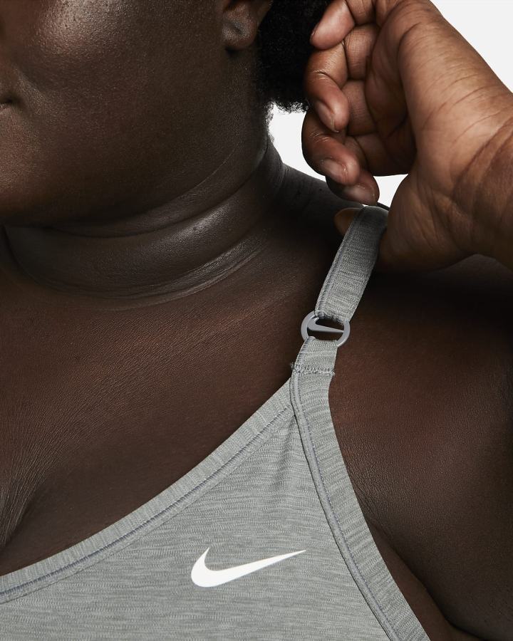 Sujetadores Deportivos Nike Dri-FIT Indy Light-Support Acolchado V-Neck (Plus Size) Mujer Gris Negras Blancas | VEDNJ-7593