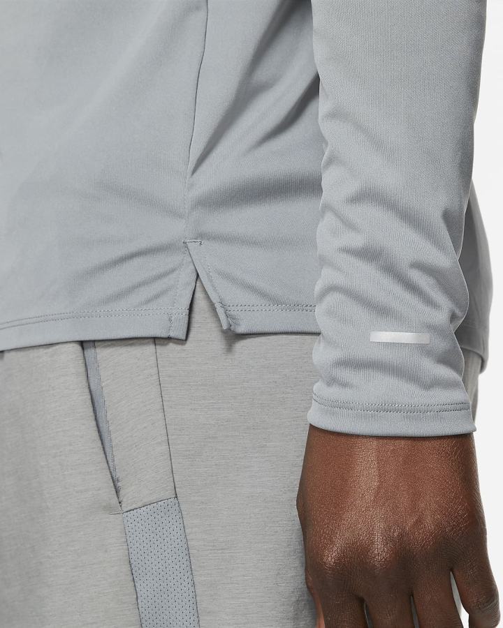 Top Running Nike Dri-FIT Miler Long-Sleeve Hombre Gris | CTBLW-1756
