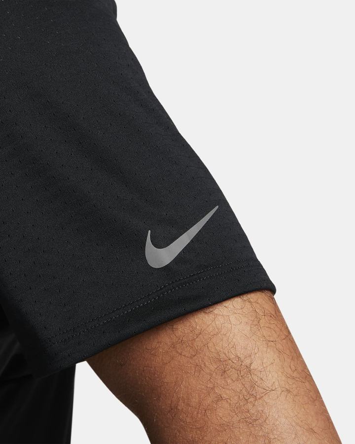 Top Running Nike Dri-FIT Run Division Rise 365 Hombre Negras | JQGSW-2384