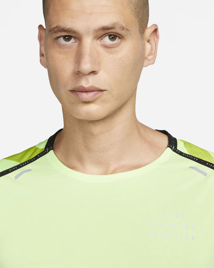 Top Running Nike Dri-FIT Run Division Rise 365 Hombre Verde | VBAJK-4968