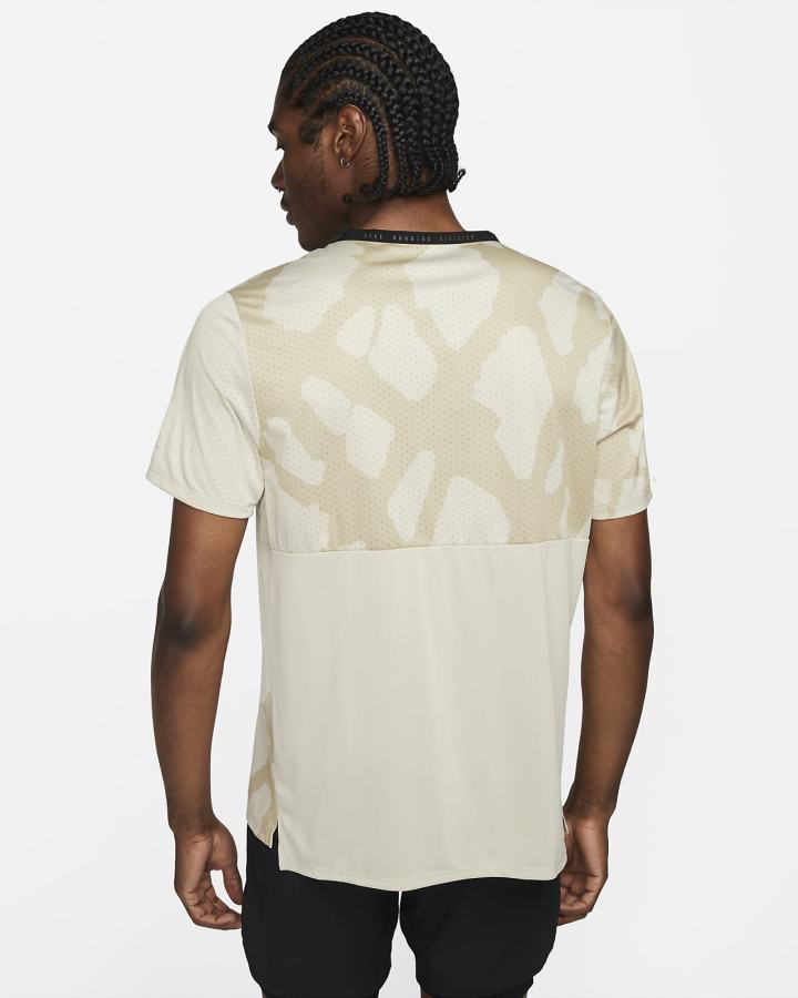 Top Running Nike Dri-FIT Run Division Rise 365 Hombre Beige | XNBFV-3278