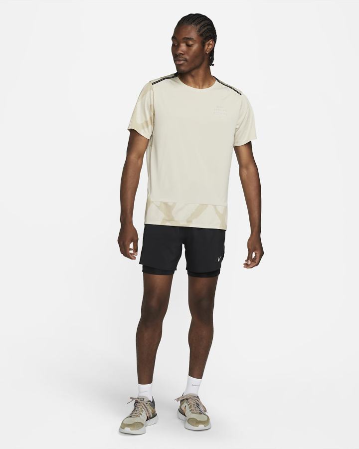 Top Running Nike Dri-FIT Run Division Rise 365 Hombre Beige | XNBFV-3278