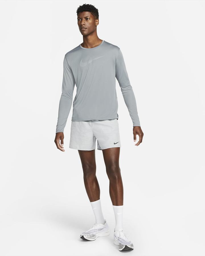 Top Running Nike Dri-FIT UV Run Division Miler Long-Sleeve Hombre Gris | GOSRV-9068