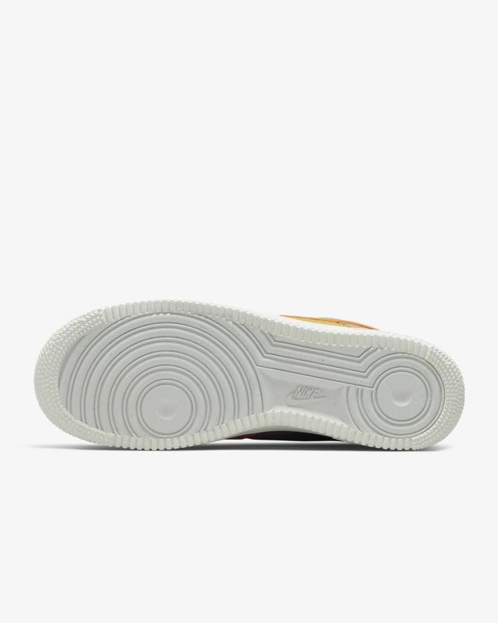 Zapatillas Nike Air Force 1 '07 LV8 Hombre Doradas Marrones Amarillo Oscuro | URKQF-4950