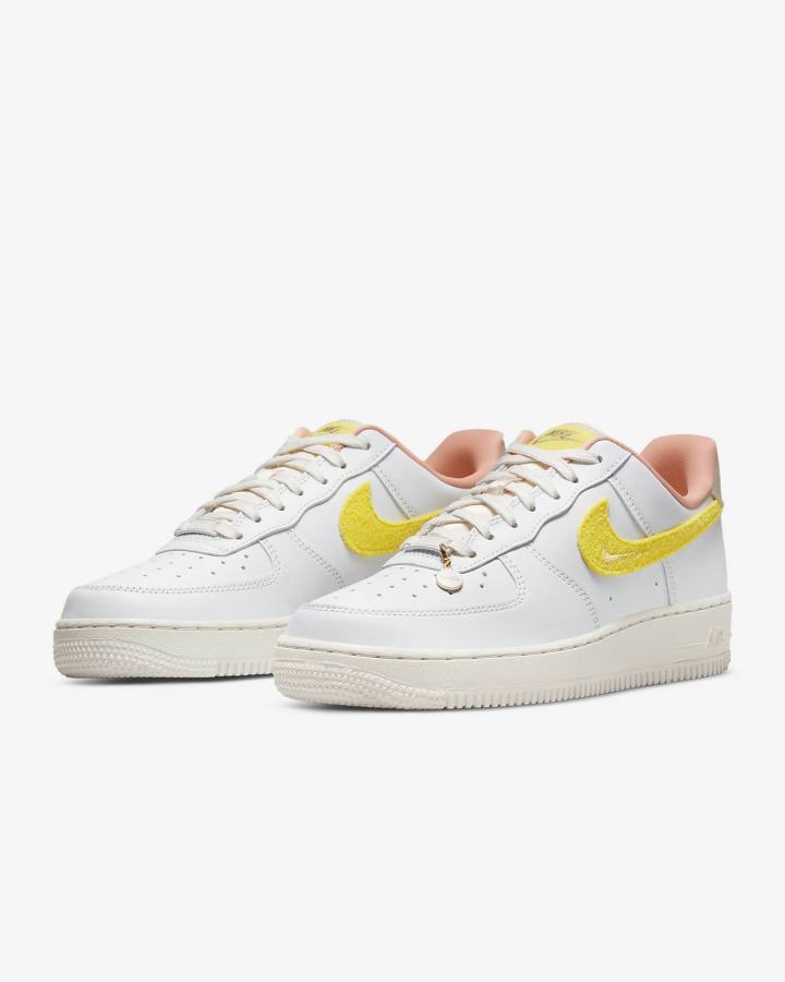 Zapatillas Nike Air Force 1 '07 LX Mujer Blancas Amarillo | TZGVO-9532