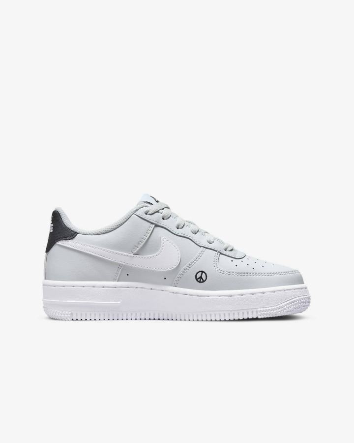 Zapatillas Nike Air Force 1 LV8 Kids Niña Negras Blancas | AIUKZ-2879