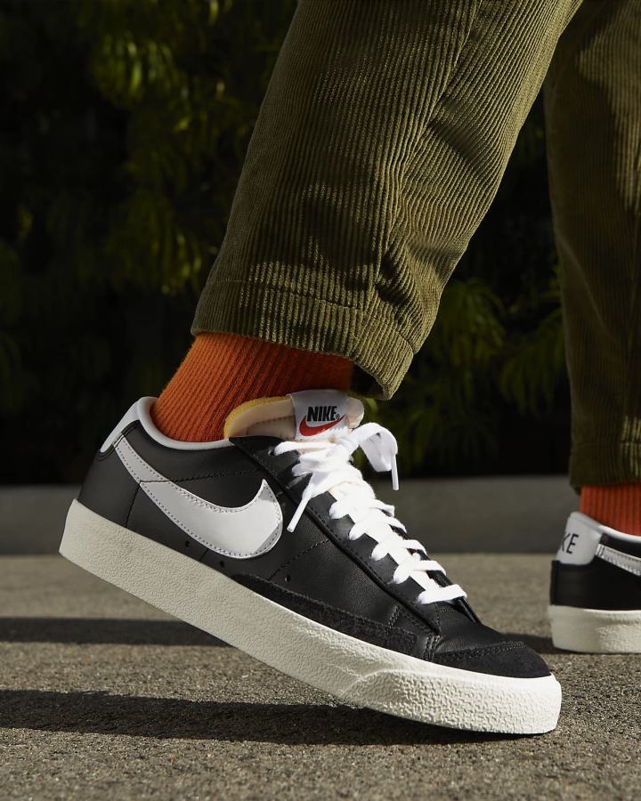 Zapatillas Nike Blazer Low '77 Vintage Hombre Negras Blancas | VFHTS-7512
