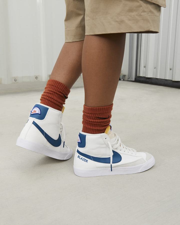 Zapatillas Nike Blazer Mid '77 Mujer Blancas Azul Real | BIXDH-1604