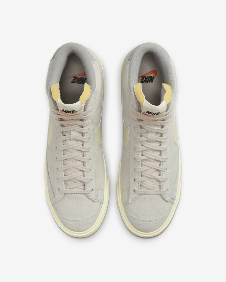 Zapatillas Nike Blazer Mid '77 Premium Hombre Beige Claro Gris Naranjas | ZIMWQ-3972