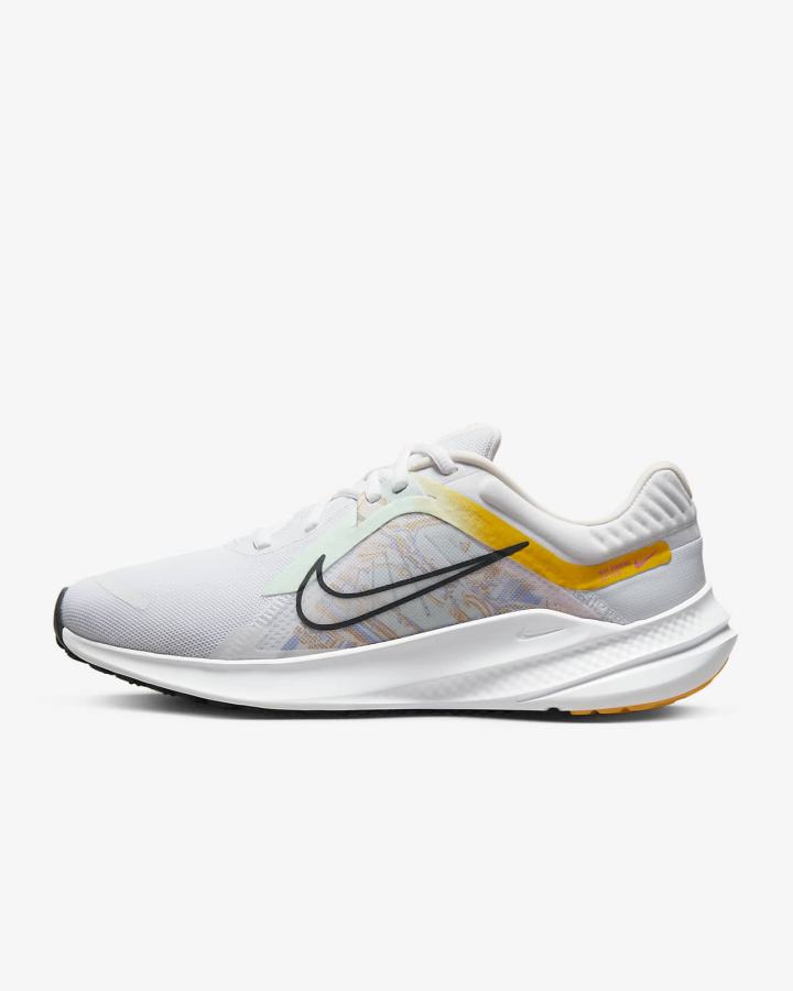 Zapatillas Running Nike Quest 5 Premium Road Mujer Blancas Doradas Gris Oscuro | QCTMV-1624