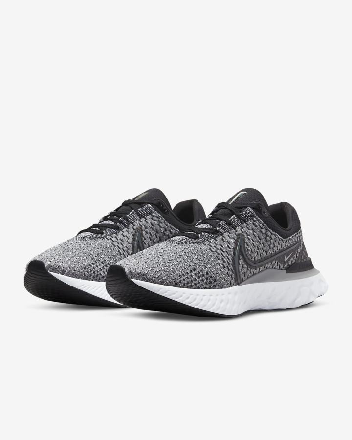 Zapatillas Running Nike React Infinity Run Flyknit 3 Road Hombre Negras Gris Blancas Gris Oscuro | CWLSG-7938