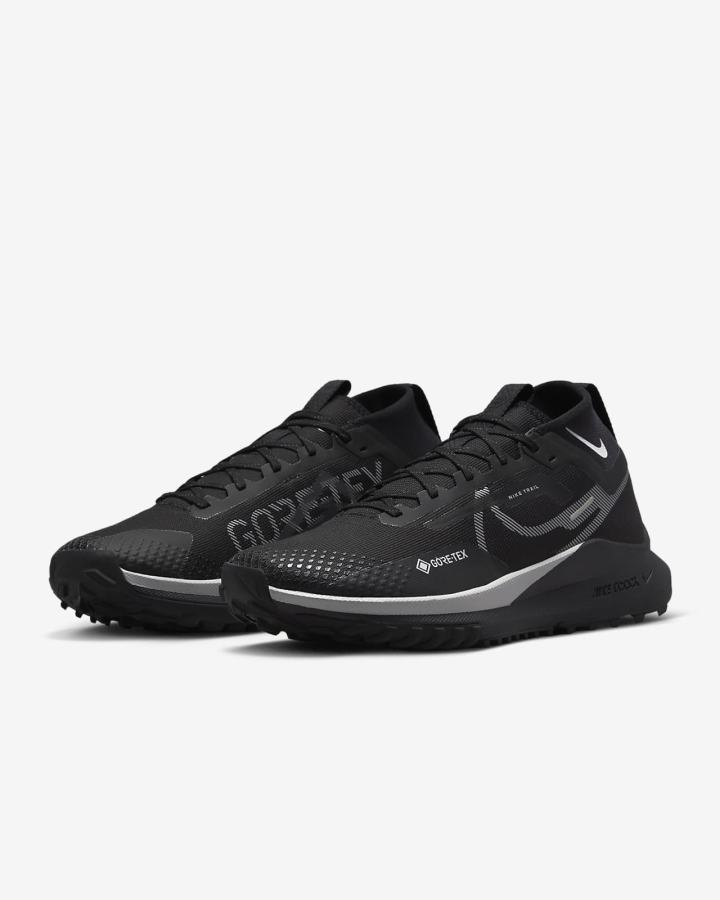 Zapatillas Running Nike React Pegasus Trail 4 GORE-TEX Waterproof Trail Hombre Negras Plateadas Gris | VKXZD-3405