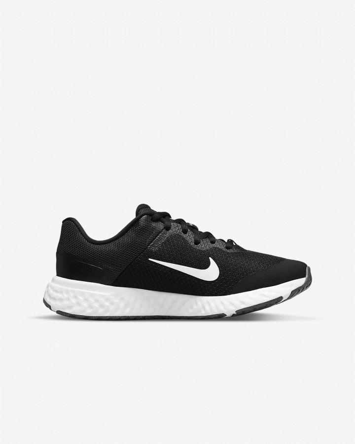 Zapatillas Running Nike Revolution 6 4E Kids Road (Wide) Niño Negras Gris Oscuro Blancas | NQVOJ-1965