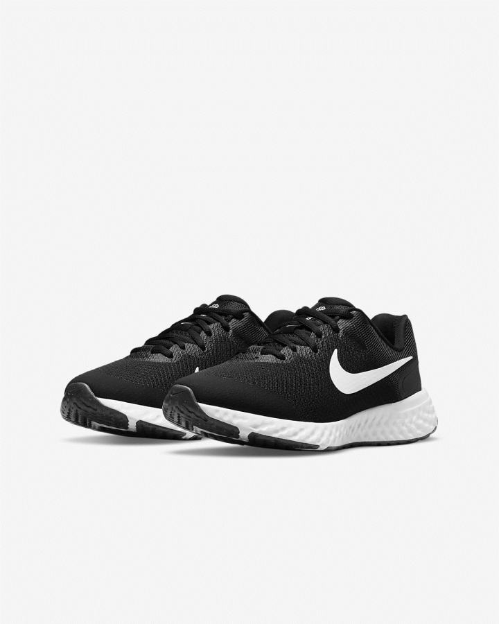 Zapatillas Running Nike Revolution 6 4E Kids Road (Wide) Niño Negras Gris Oscuro Blancas | NQVOJ-1965