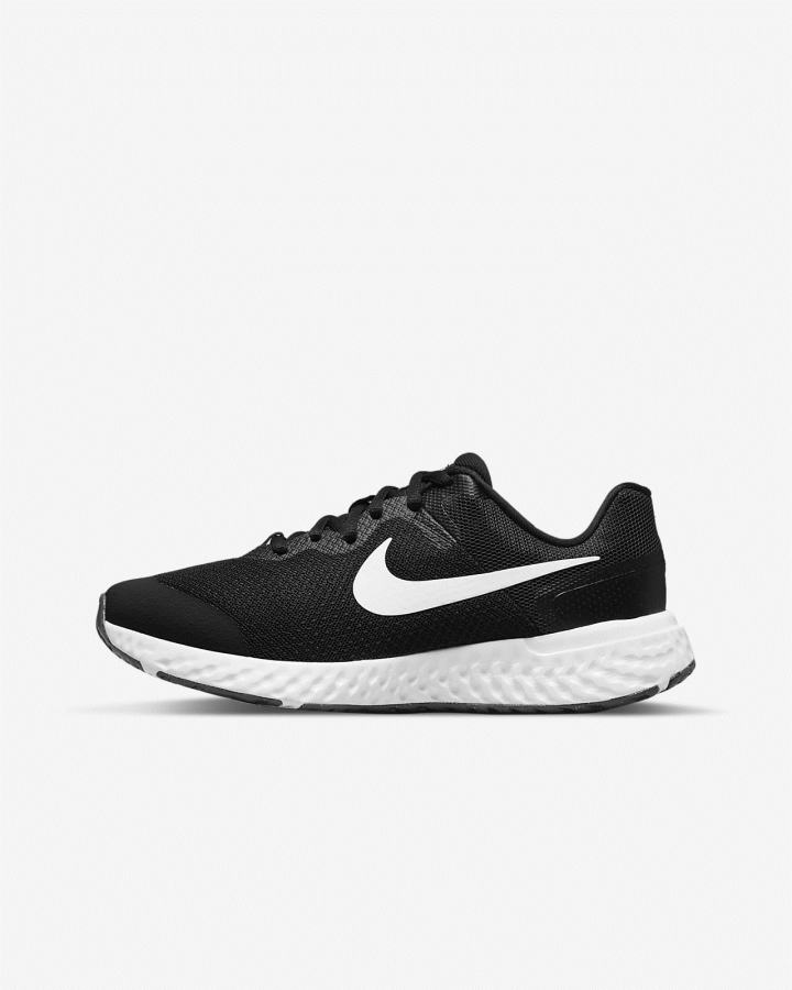 Zapatillas Running Nike Revolution 6 4E Kids Road (Wide) Niño Negras Gris Oscuro Blancas | NQVOJ-1965