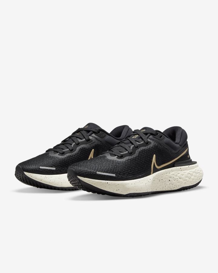 Zapatillas Running Nike ZoomX Invincible Run Flyknit Road Mujer Negras Metal Doradas | GZWKS-3401