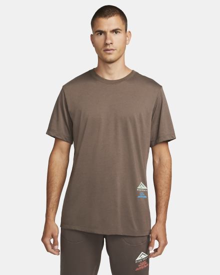 Camiseta Nike Dri-FIT Trail Hombre Marrones | WQDUA-4790